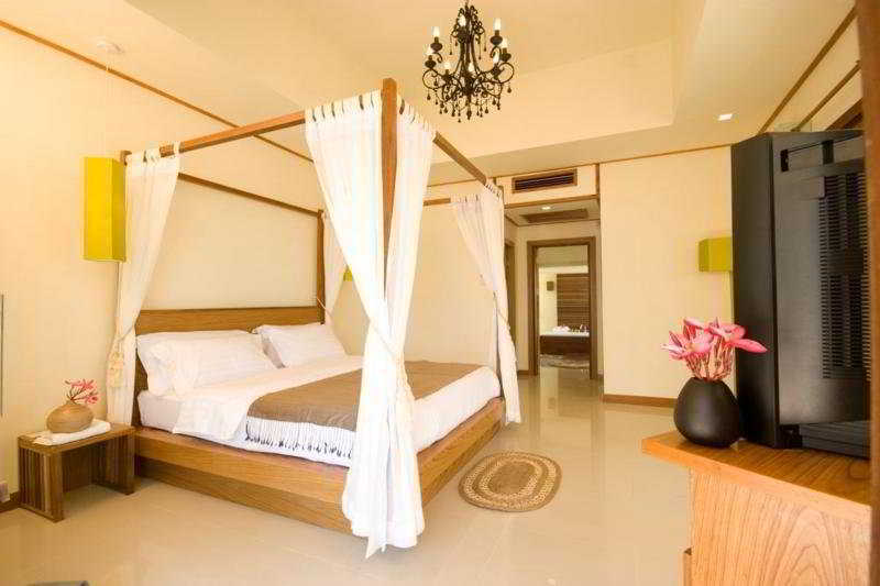 Nantra De Deluxe Hotel Had Yao Beach Exterior photo